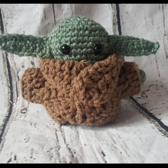 Mini baby yoda Amigurumi - Picture 6 of 11